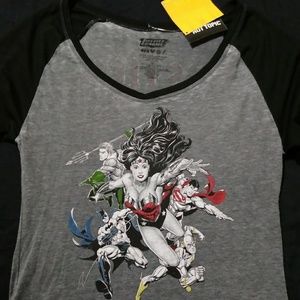 Womens med Comic shirt